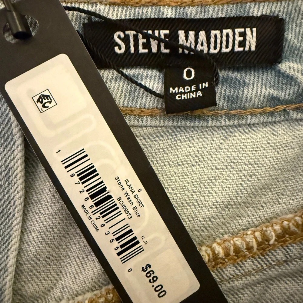 Denim Mini Skirt - Picture 4 of 4